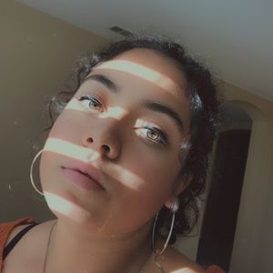 Meet your Posher, Kiara